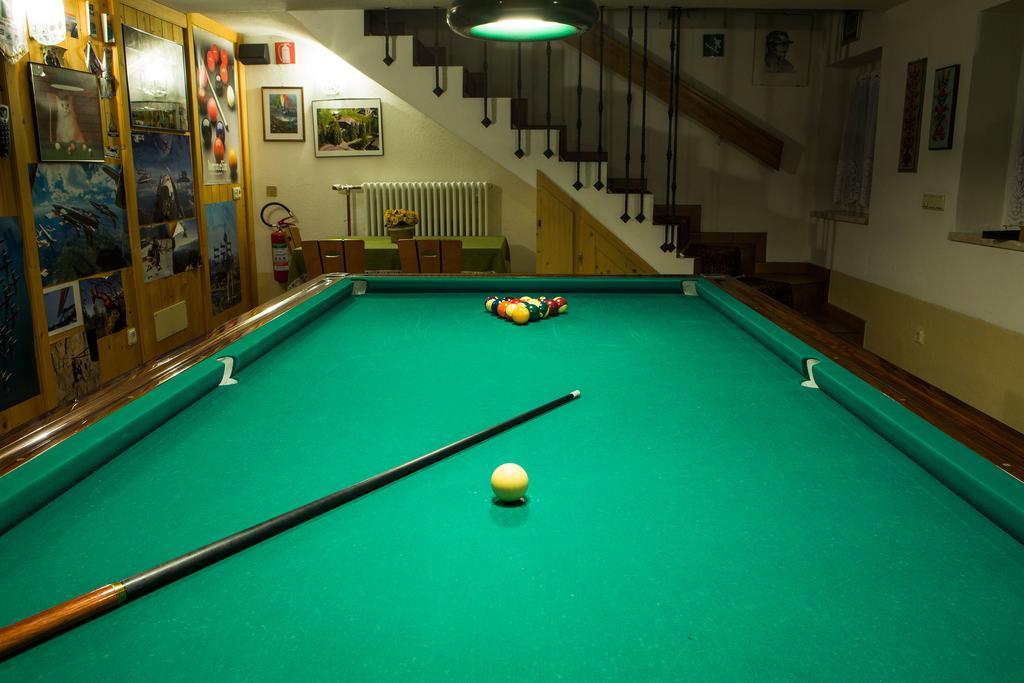 Hotel Rezia ラ・ヴィッラ エクステリア 写真